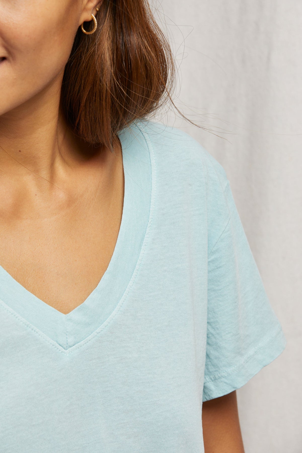Oversized v-neck tee