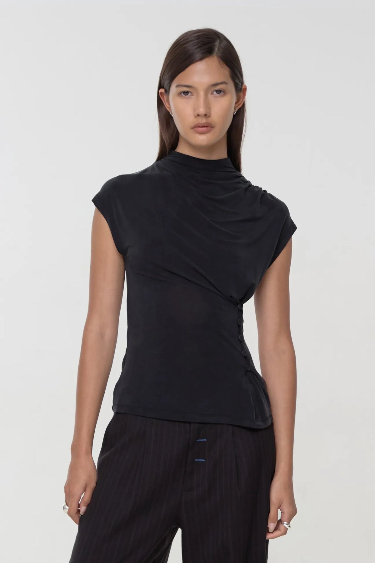 Button Graphite Top