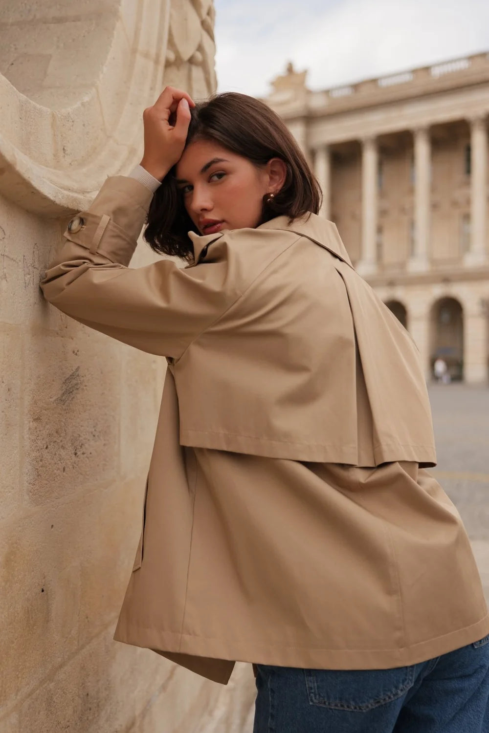 Charlize - Trench
