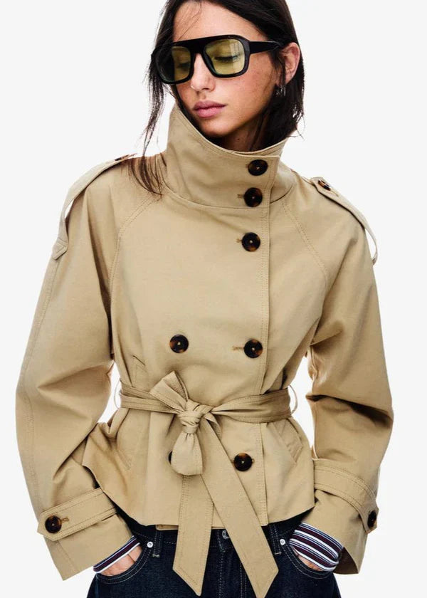 Rihanna - Trench coat