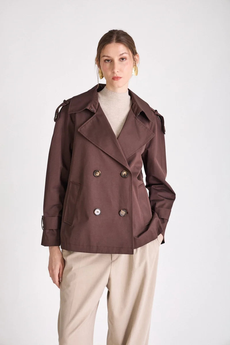 Charlize - Trench